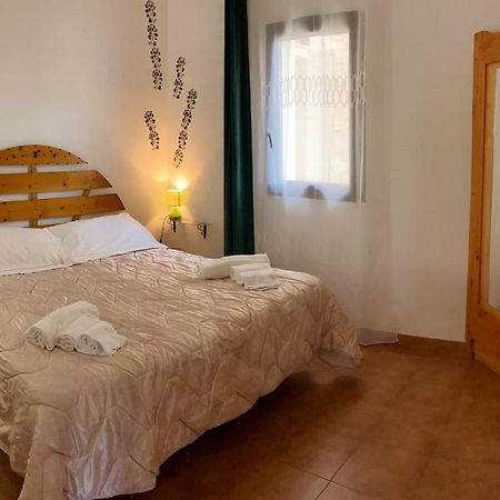 Noemi Holiday House Agnone Bagni Ngoại thất bức ảnh